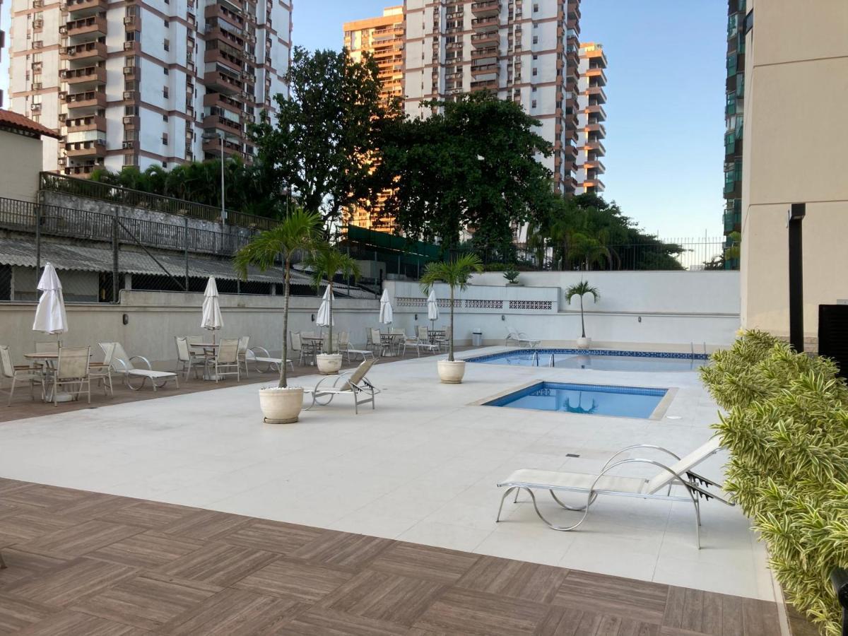 Apartamento Na Quadra Da